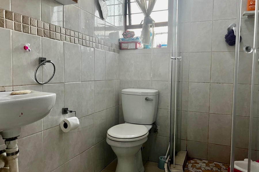 6 Bedroom Property for Sale in George Central Western Cape